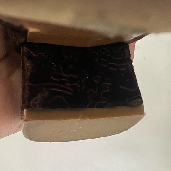 Brown velvet ankle boot Size 9 EUC Funky - Picture 10 of 14